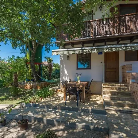 Дом отдыха Casa Ajla With Private Pool