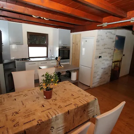 Дом отдыха Casa Ajla With Private Pool