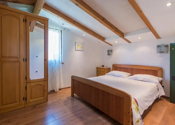 Casa Ajla With Private Pool * Velovici